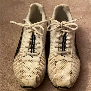 Puma white sneakers. Size 7 1/2
